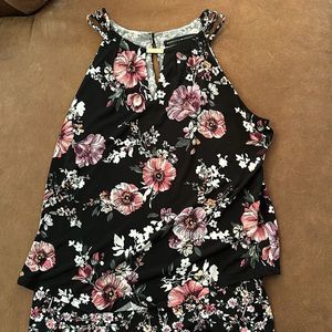 COPY - WHBM floral top M